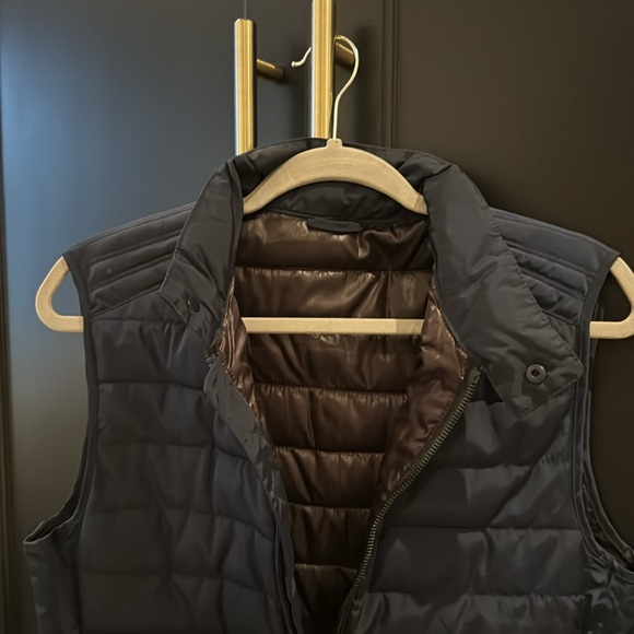 MEN’S ZARA PUFFY NAVY VEST - Picture 4 of 4